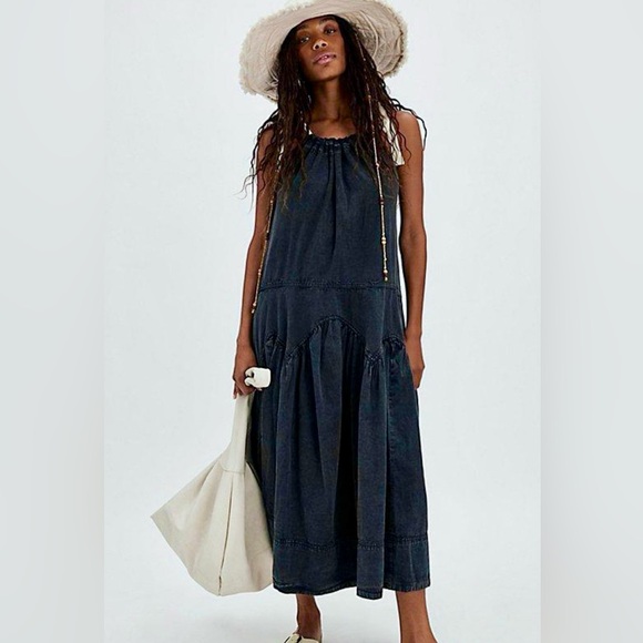 Free People Dresses & Skirts - ☀️ Free People In the Market tie shoulder, 100% cotton maxi dress. M. Charming!